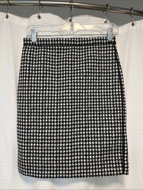 J. McLaughlin Halle Reversible houndstooth skirt